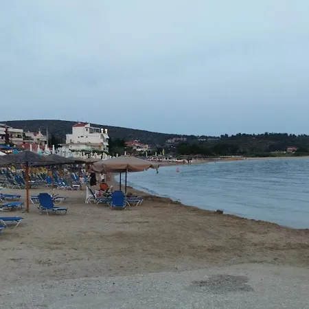 Koula 2-dimos בית נופש פוטוס