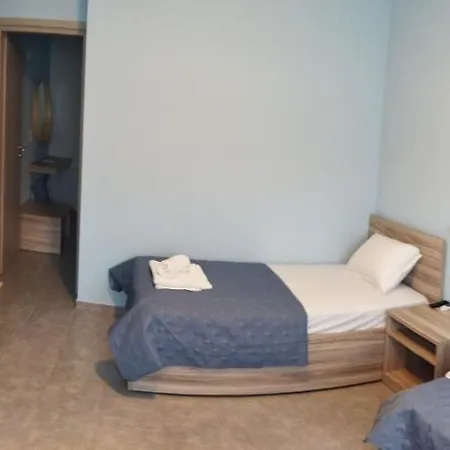 Koula 2-dimos Case de vacanță *